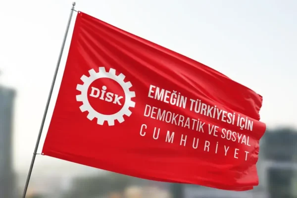 3 eski genel başkandan DİSK yönetimine çağrı 3 eski genel başkandan DİSK yönetimine çağrı