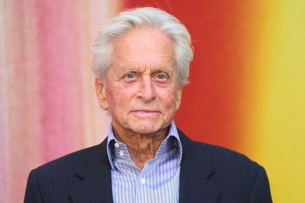 Michael Douglas’tan ihanet itirafı: Eşimi ro... Michael Douglas’tan ihanet itirafı: Eşimi ro...