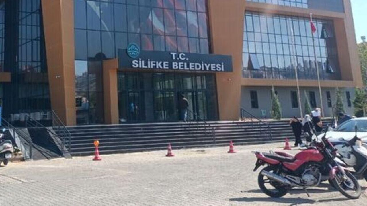 Silifke Belediyesi’nde 2’nci dalga operasyon: 7 gözaltı