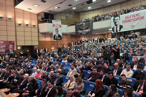 YENİ Parti’de kongre günü: Yeni yönetim list... YENİ Parti’de kongre günü: Yeni yönetim list...
